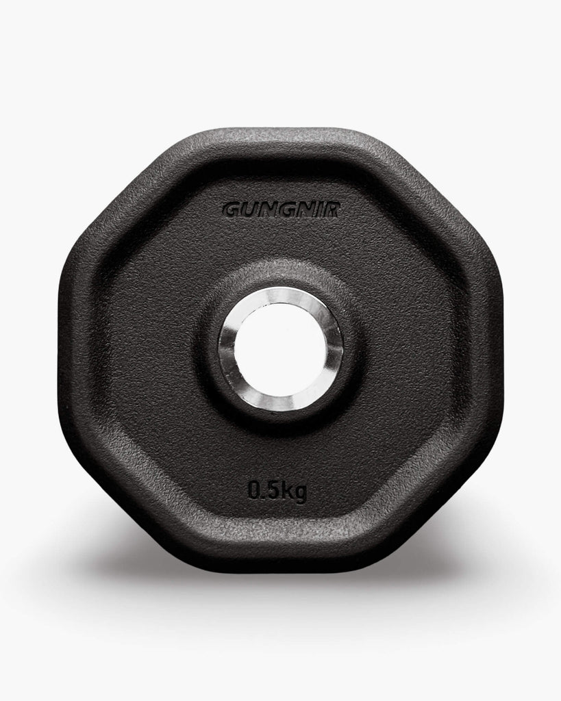 Black weight plate with 'Gumgir' branding on a white background
