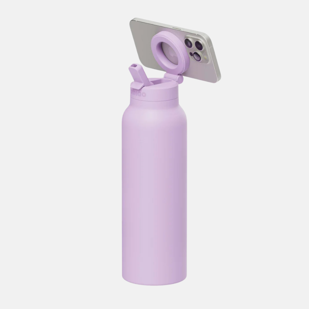 Lilac 0.7L Ringo water bottle with a phone magnetically attached to its lid.